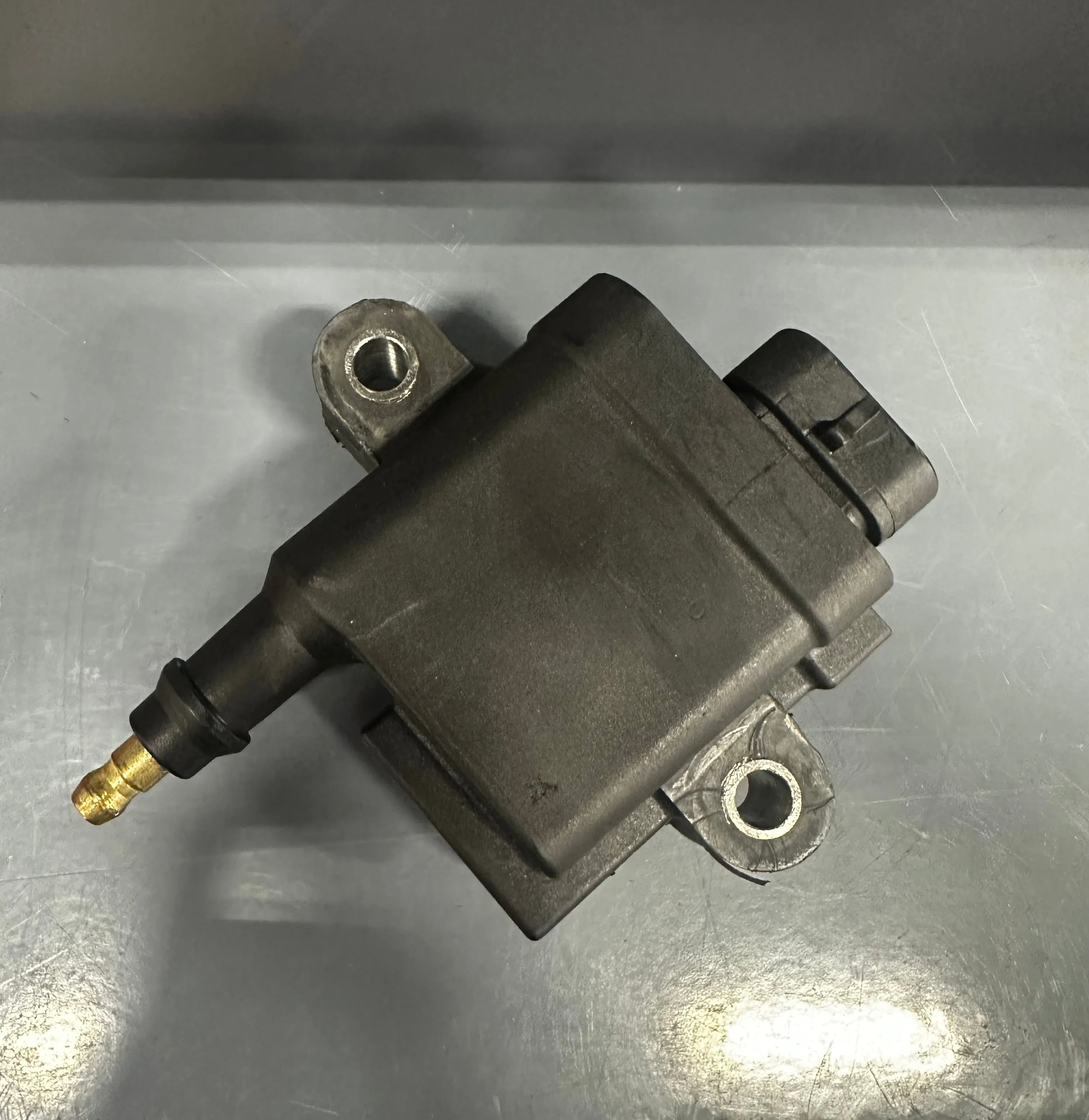 Holley Coil - 556-112