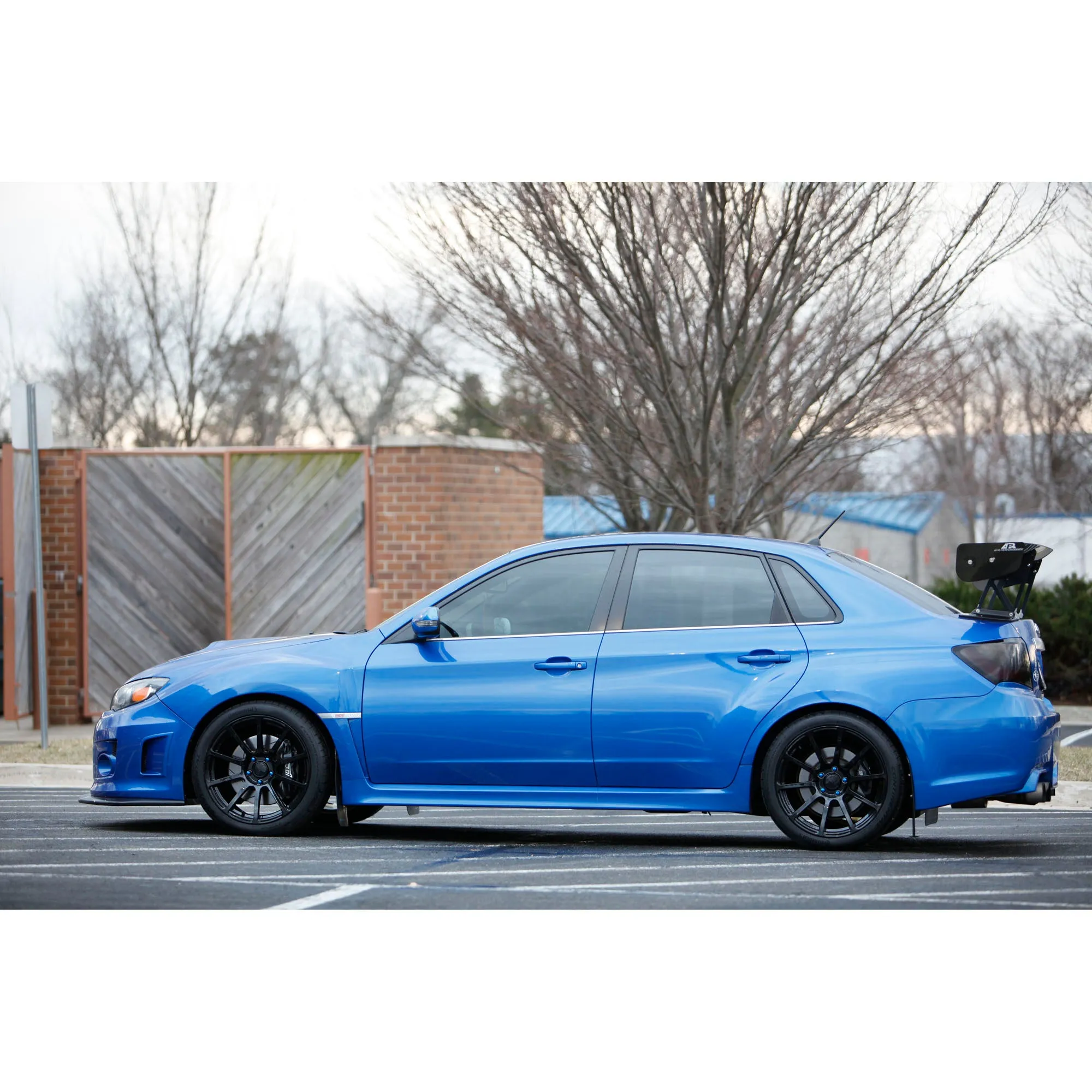 Mach V Crucial 18x9.5" 5x114