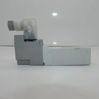 SMC Corporation VQZ Series Base Mount Solenoid Valve VQZ2151-4YZ1