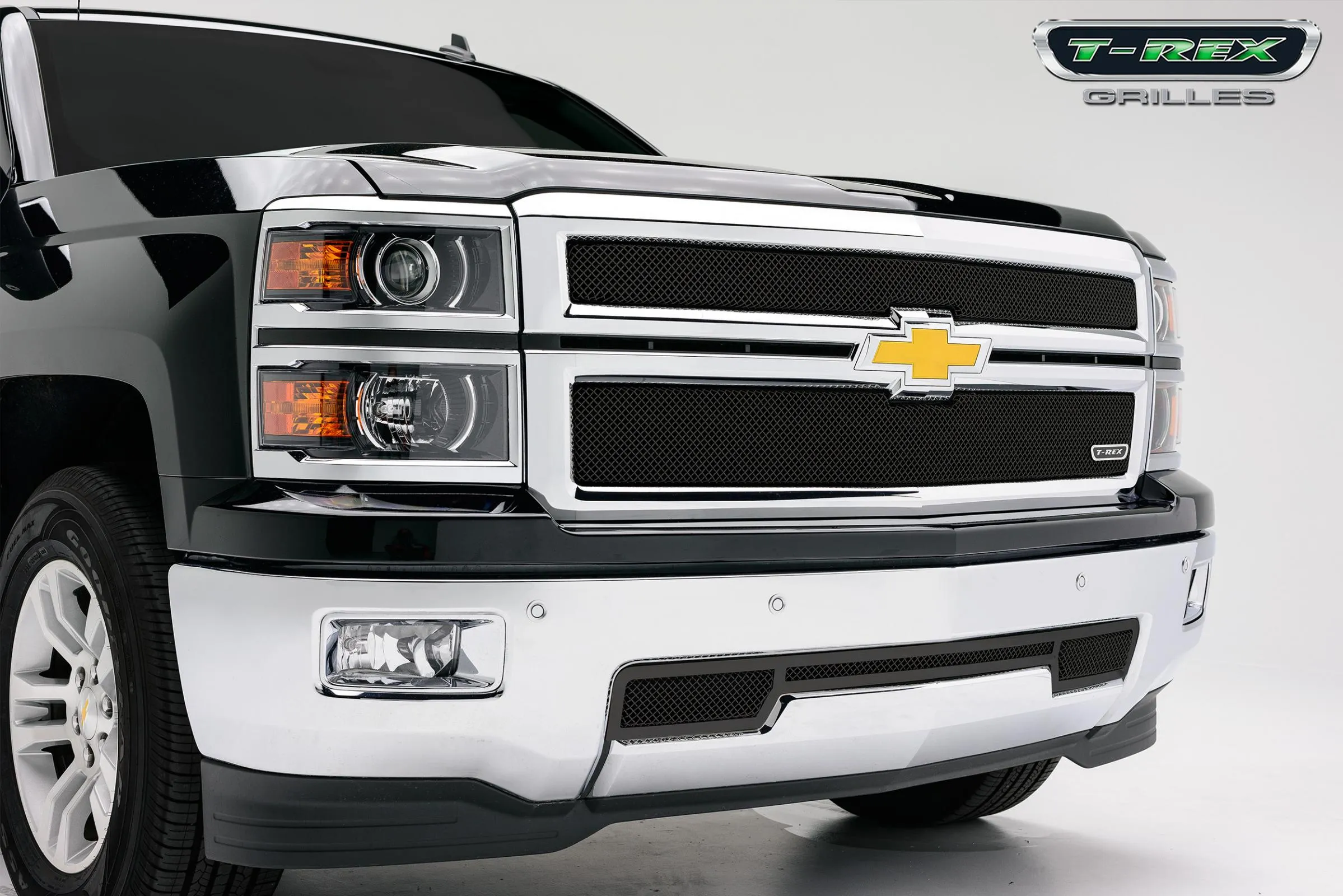 T-REX Sport Series, 2 Piece Overlay Grilles - Powdercoat - 2014-2015 Silverado Z71