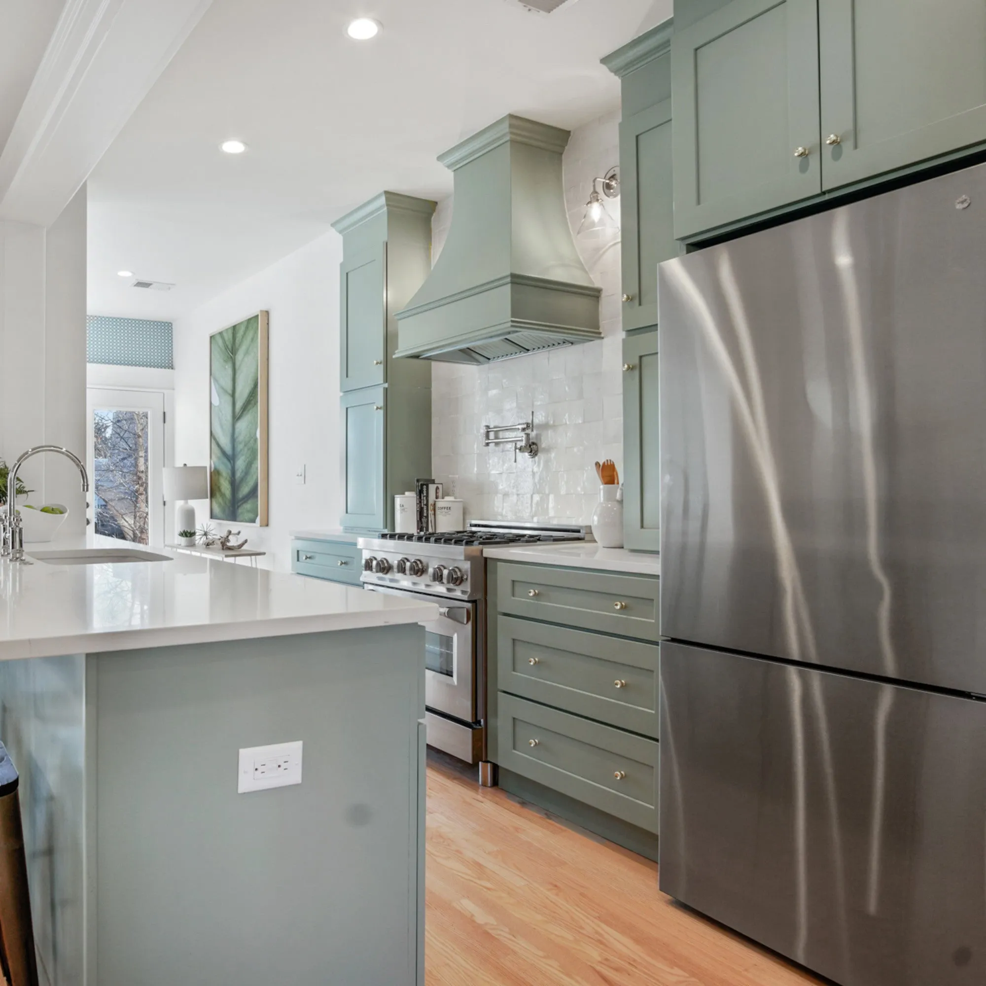 Unfinished Wood Range Hood with Curved Front and Classic Trim
