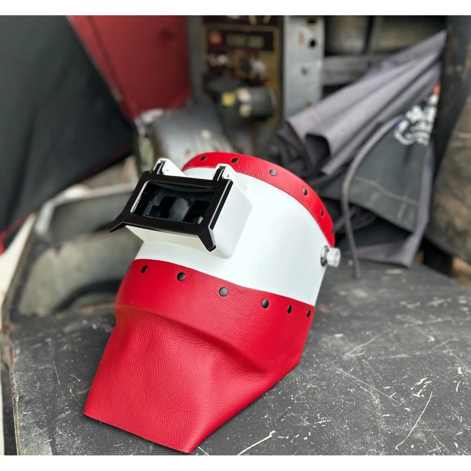 White Chopped Top and Bottom Carbon Fiber Welding Hood